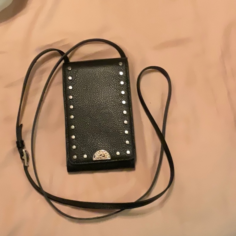 NWOT Brighton leather phone organizer.